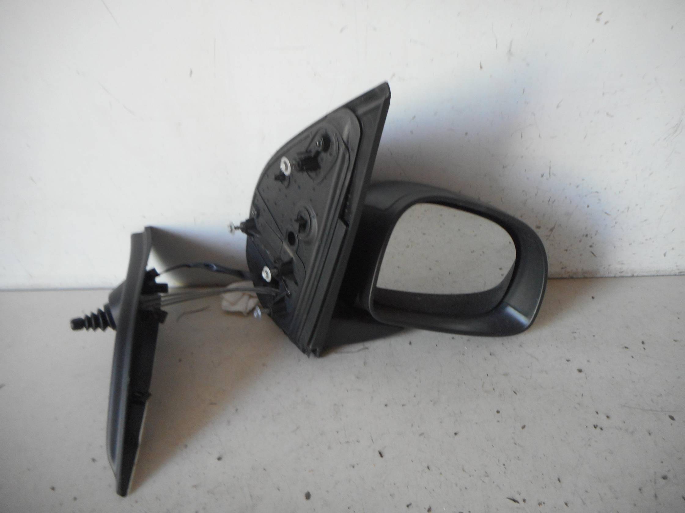 Retrovisore est. dx.